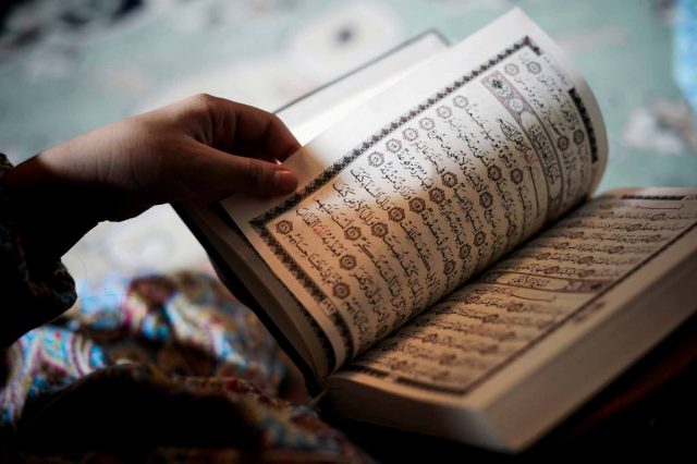 Benarkah dengan Al Qur’an Hidup Kita Menjadi Tenang dan Bahagia?